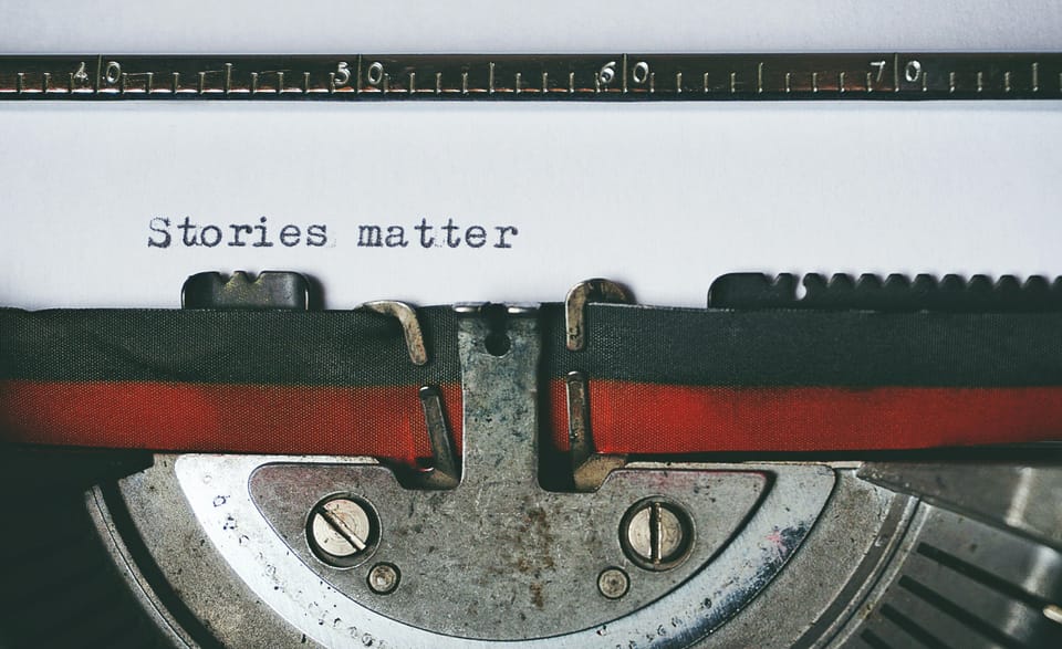 The Power of Personal Storytelling in Blogging: 5 Tips for Beginners
